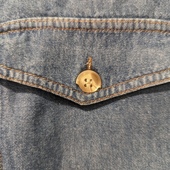 Andrew's Jeans brand denim long sleeves button down top. - Picture 3 of 9